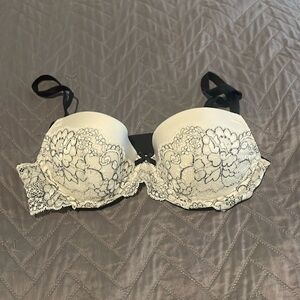 34b bra